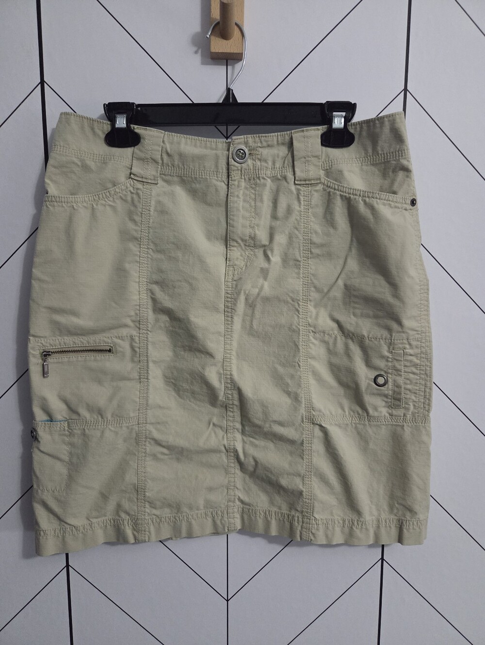 Vintage Eddie Bauer Cargo Hiking Skirt Tan Y2K Gorpcore Utility Trail. Size 8